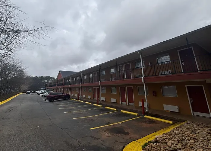 Live In Lodge Stone Mountain